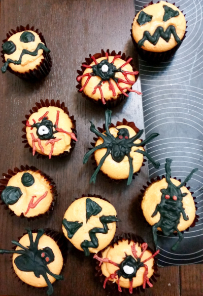 Halloween cupcake toppers