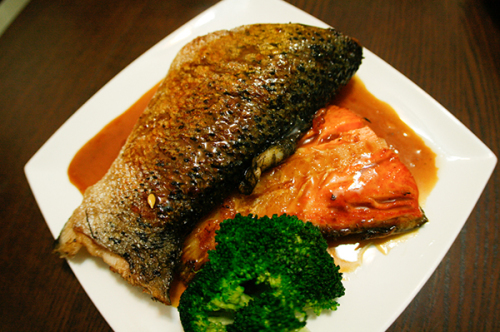 Salmon Glazed with Honey and Soy sauce